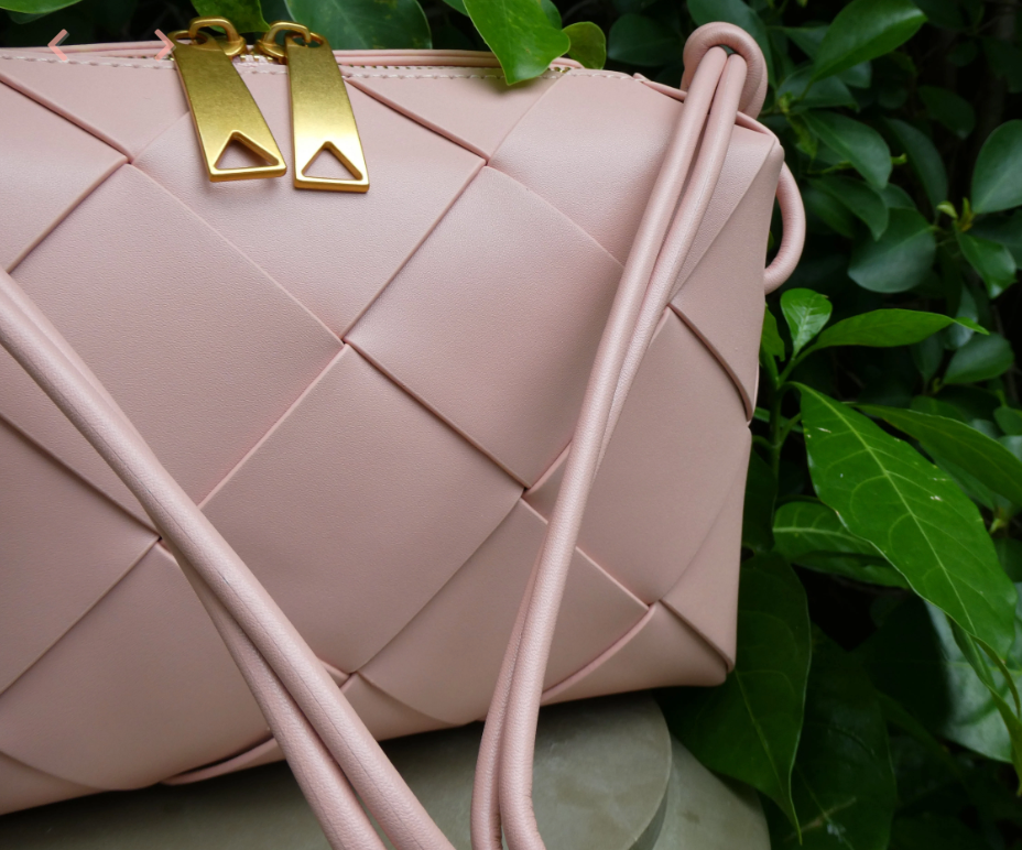 L'ORA D'ORO | Large Weave Crossbody Bag - Pink