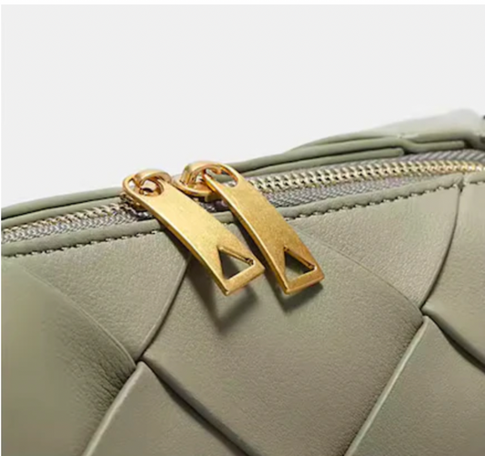 L'ORA D'ORO | Large Weave Crossbody Bag - Olive