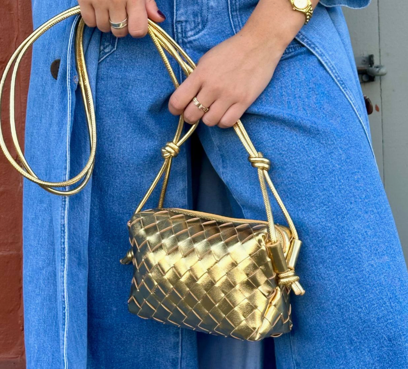 L'ORA D'ORO | Small Weave Cross Body Bag - Gold