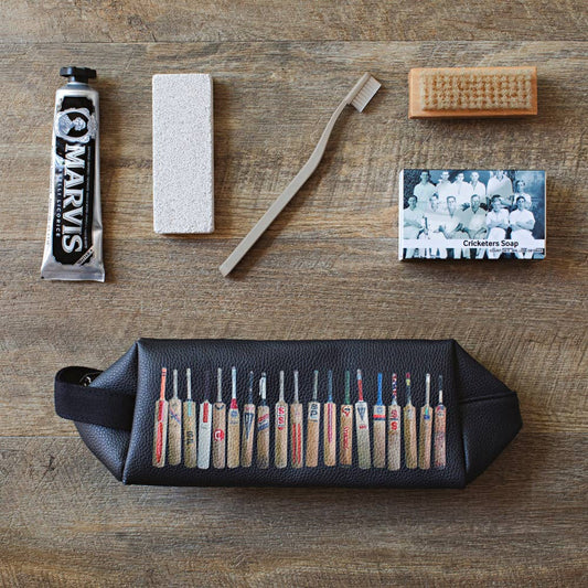Sporting Nation | Bat Line Up Enamel MugBat Line Up Toiletries Bag