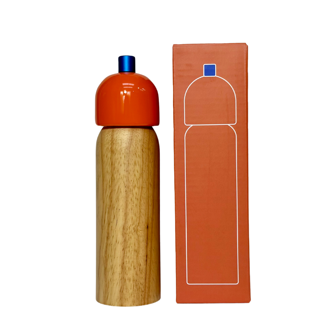 MÆGEN |  Salt & Pepper Grinder - Orange & Blue: Medium