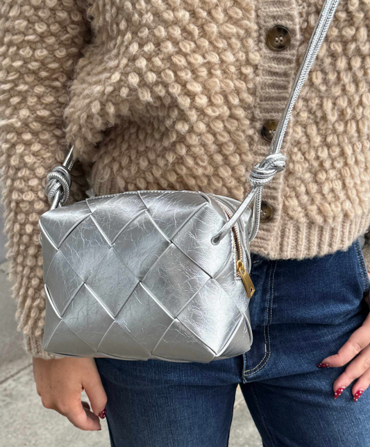 L'ORA D'ORO | Large Weave Crossbody Bag - Silver
