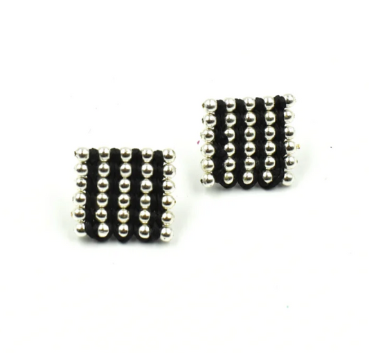 CHRISTINA BRAMPTI | BEYOND SIMPLICITY  METALLIC DETAILS EARRINGS