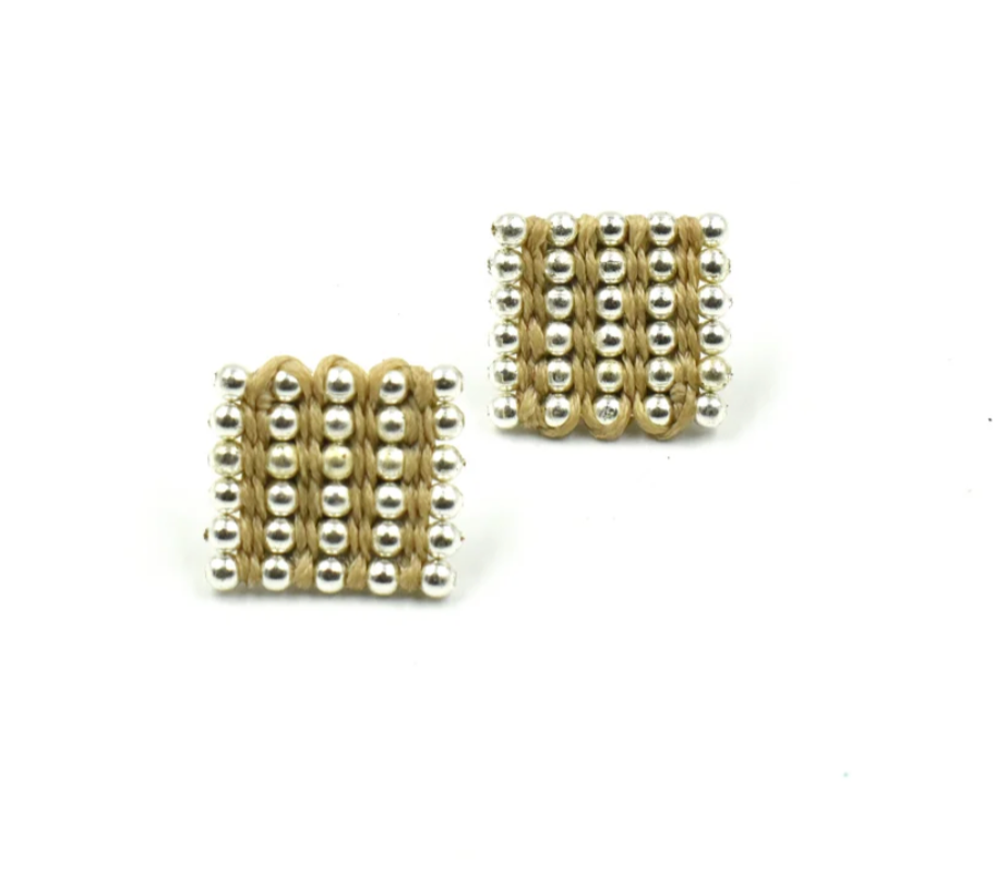 CHRISTINA BRAMPTI | BEYOND SIMPLICITY  METALLIC DETAILS EARRINGS Beige