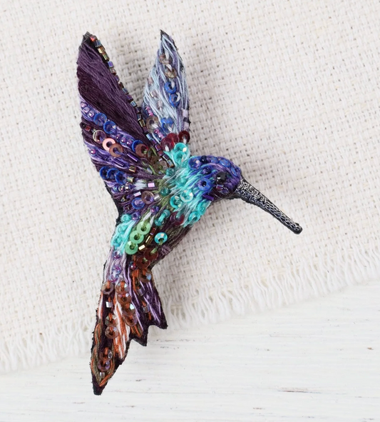 TROVELORE  | Colibri Brooch